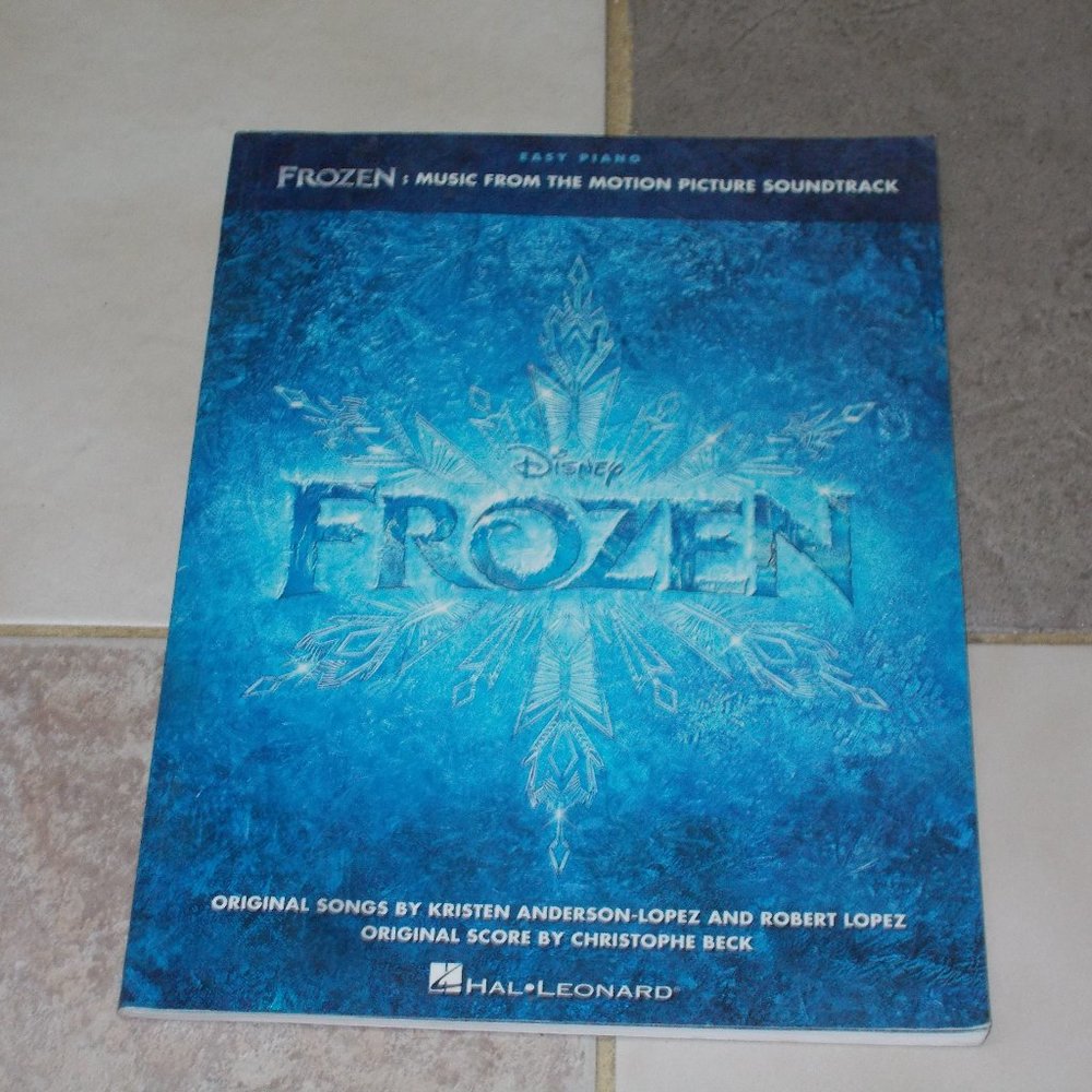 Collectable, "Frozen" easy piano, soft cover 71 pages